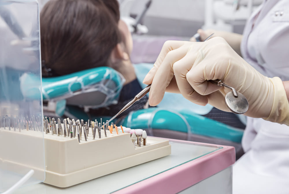 Wszczepienie implantu krok po kroku
